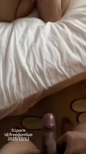 91原创视频，带妻子和单男玩人体接龙，3p超刺激